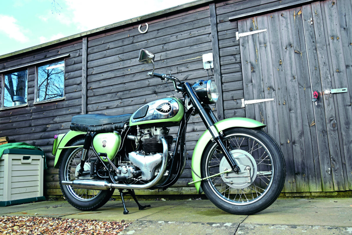 BSA A7 Shooting Star - Classic Bike Guide